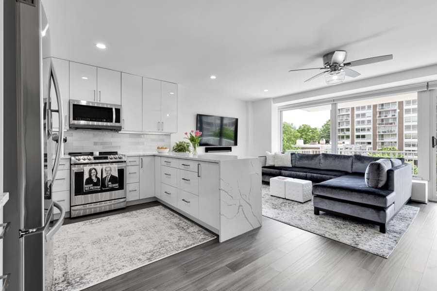 410 O ST SW #404