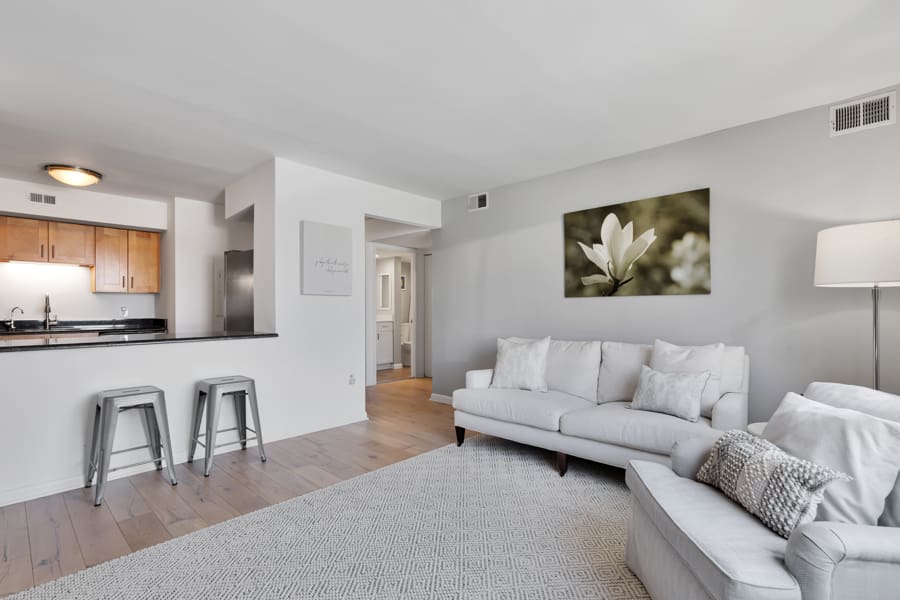 2141 Wisconsin Ave NW #604