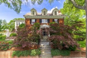 Open property gallery