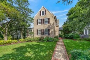 Open property gallery